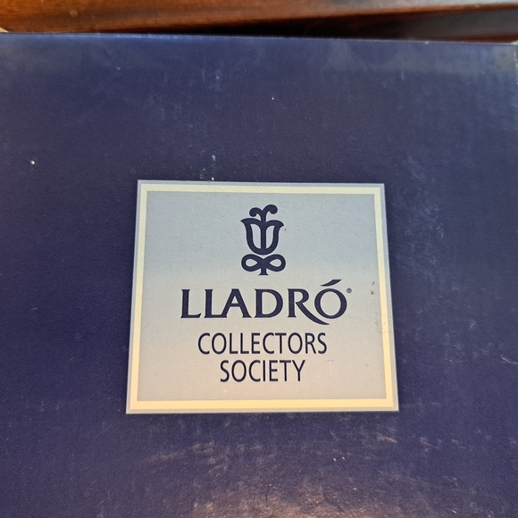 FINAL COST RARE Lladro It Wasn't  Me 07672 puppy flower pot with box - Picture 8 of 8